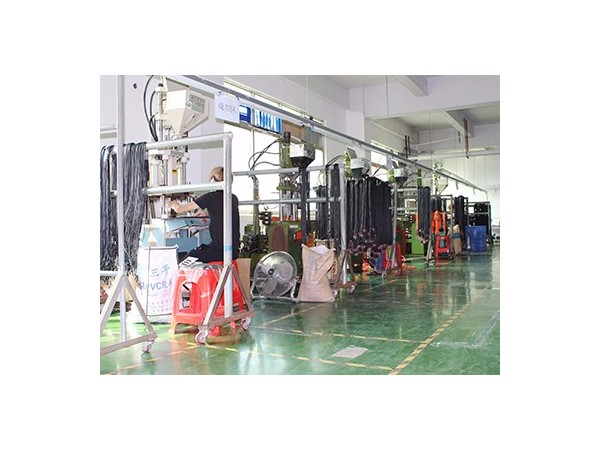 聯(lián)鑫德誠科技廠家數(shù)據(jù)線定制要了解的各方面