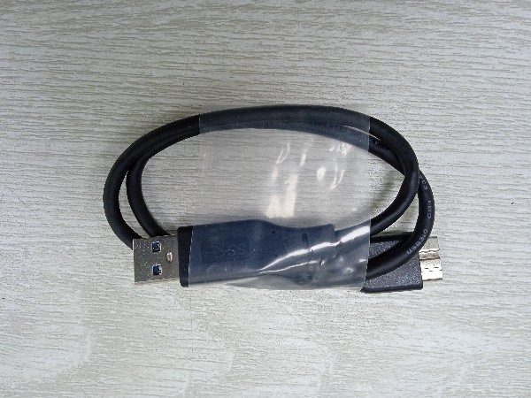 移動(dòng)硬盤USB數(shù)據(jù)線如何定制，USB3.0數(shù)據(jù)線定制廠家